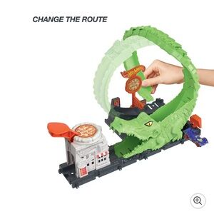 Hot Wheels Crocodile Loop Track Stunt Set Piece | Gator Launcher | Toy